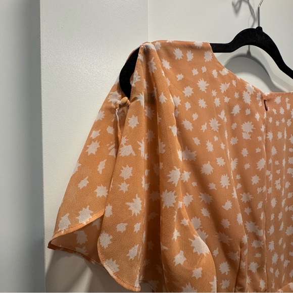 Madewell Apricot Star Print Dress - Size 6 - cinched waist - Picture 3 of 13